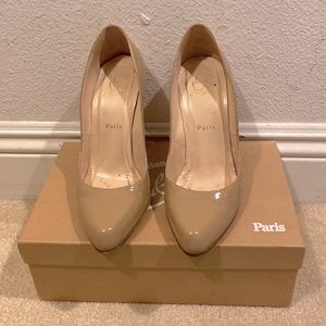 Patent leather beige Louboutin